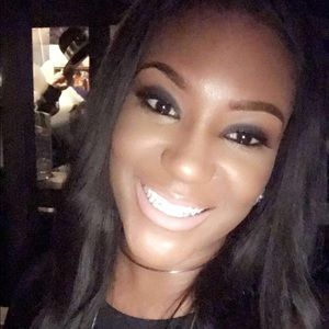 Meet your Posher, Anyae